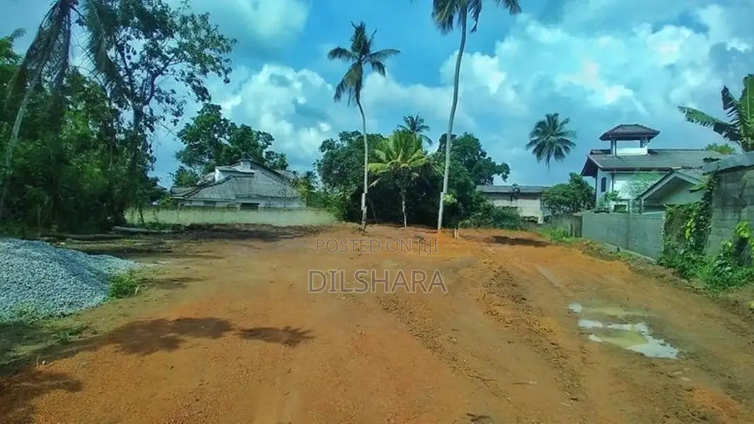 Yakkala Land for Sale