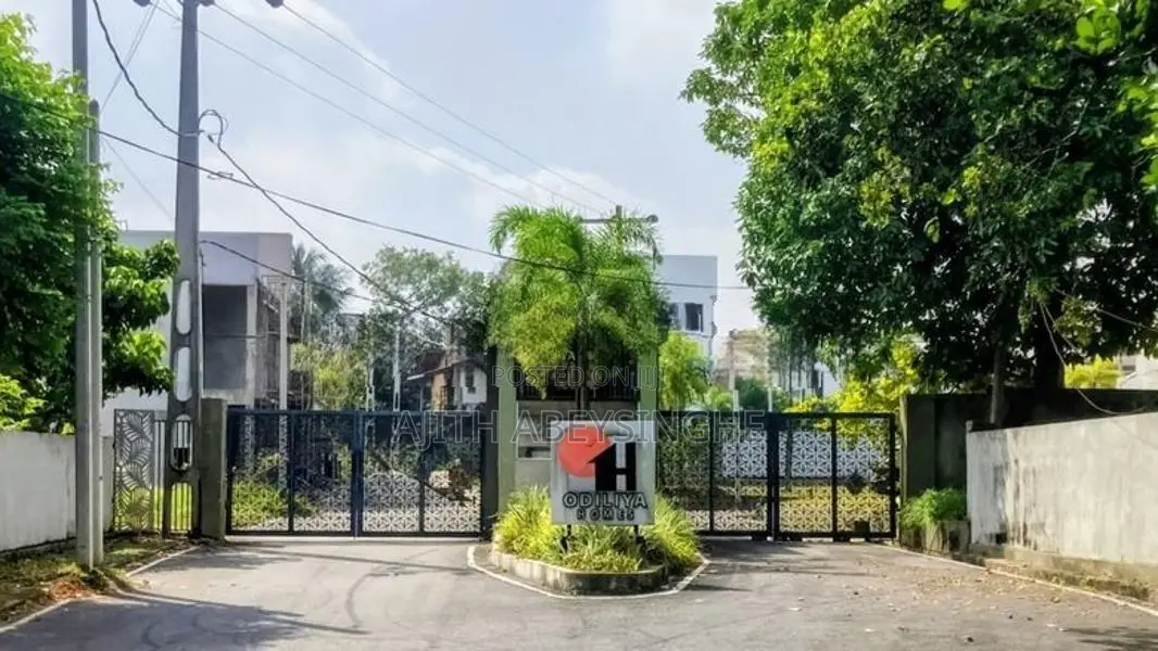පන්නිපිටිය පැලන්වත්ත පර්චස් 7 ඉඩම්