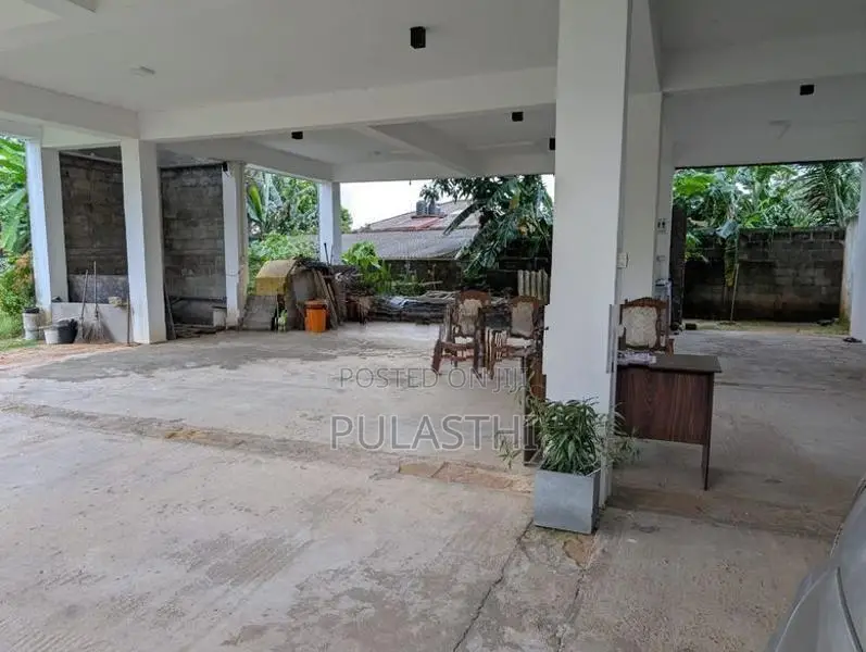 Warehouse with Land for Rent Homagama