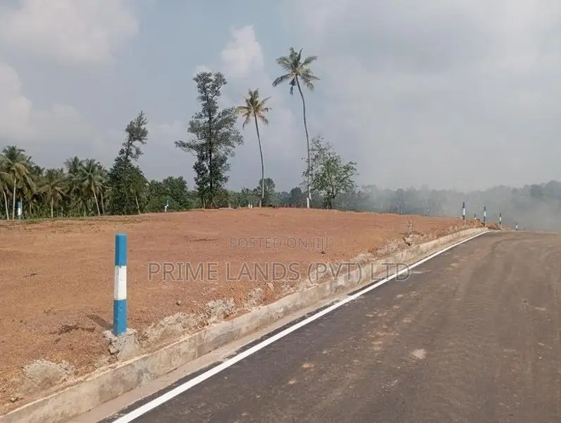 බිම් කොටස් දියගම හන්දිය