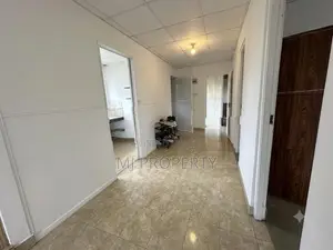 ( YR-1083) Valuable Upper Floor House Rent in Homagama