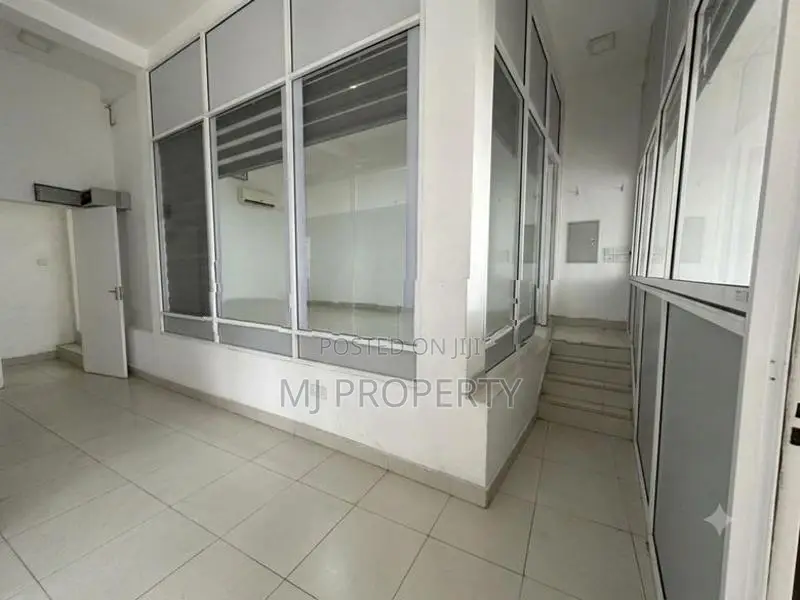 ( YR-1084 ) Valuable Upper Floor House Rent in Homagama
