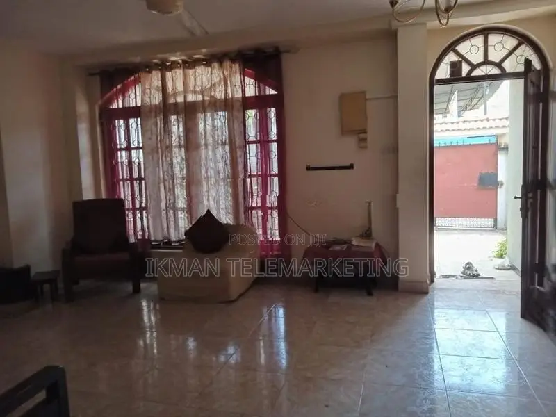 Room For Rent In Ratmalana