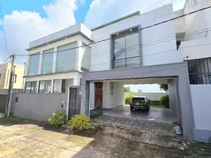 Architecture Designed Luxury Three Storey House Halpita