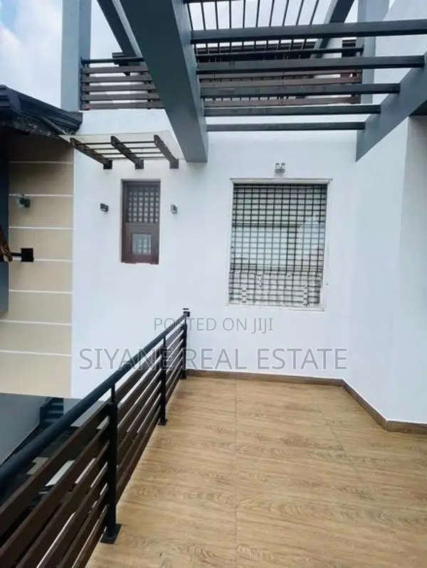 Rajagiriya Luxury Three Storey Modern House For Sale,සුඛෝපභෝගි නිවසක්