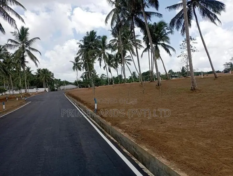 කොට්ටාව නගරයට ඉඩමක්