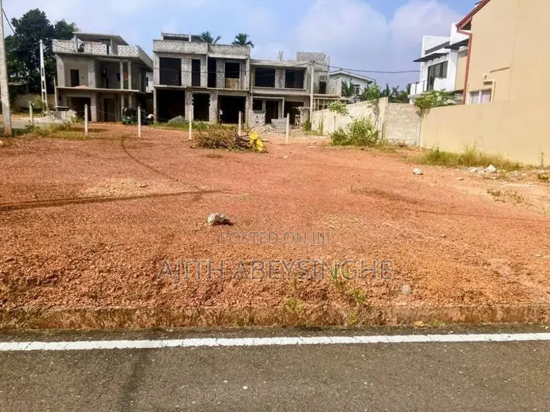 පන්නිපිටිය පැලන්වත්ත පර්චස් 7 ඉඩම්