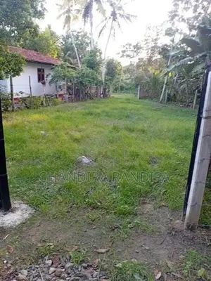ගාල්ල රත්ගම නගරය අසලින් පර්චස් 30.6ක ඉඩමක් විකිනීමට