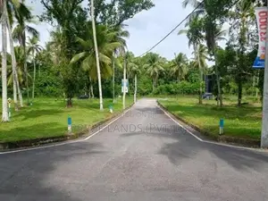 වේයන්ගොඩ නගරයට සමීපව බිම් කොටස්