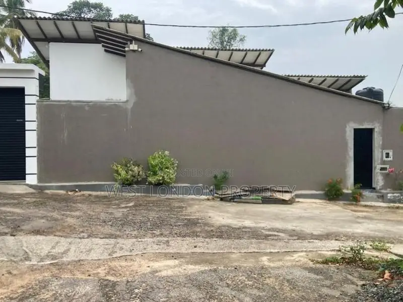 Valuable Home for Living – Piliyandala