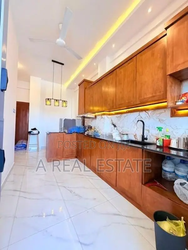 Furnished Semi Luxury 3 Bedroom Apartment For Rent In Wellawatha Col-6