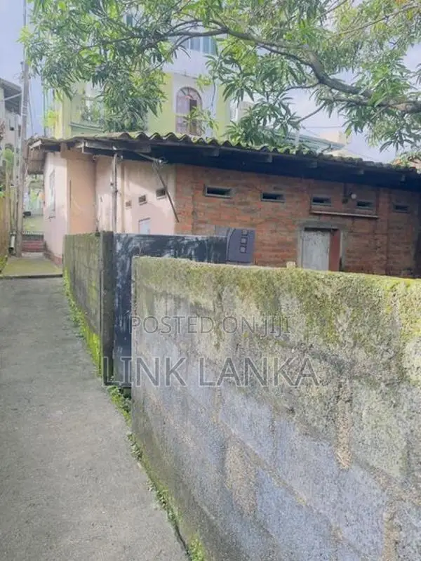 House with One Annex for Sale in Kotte