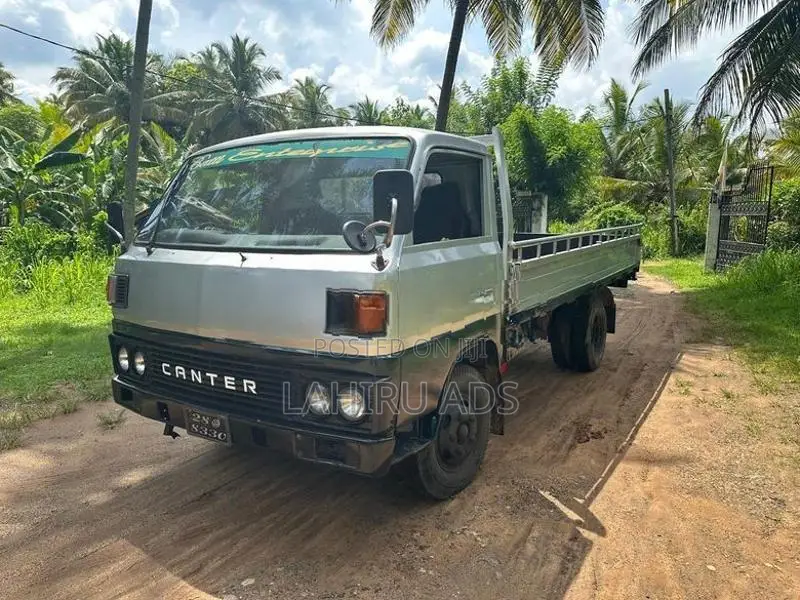 Mitsubishi Canter 1983