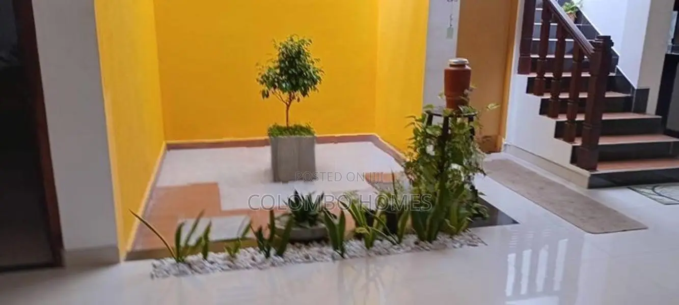 House for sale - lake crescent Attidiya