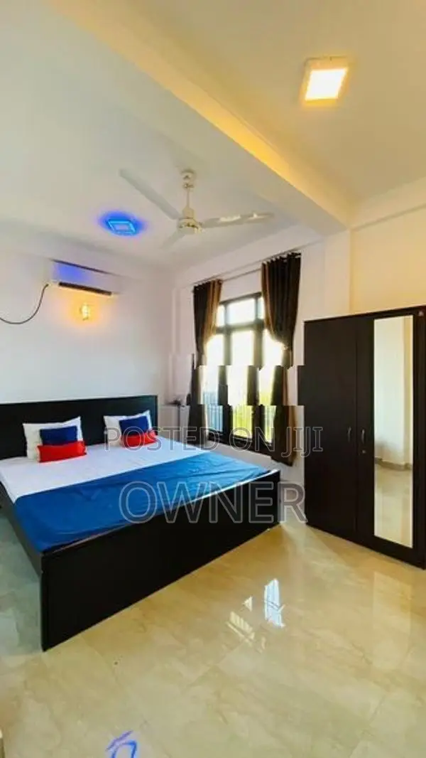 KPN Holiday Inn - Trincomalee