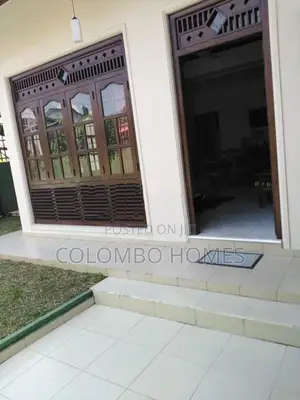 House for sale - lake crescent Attidiya
