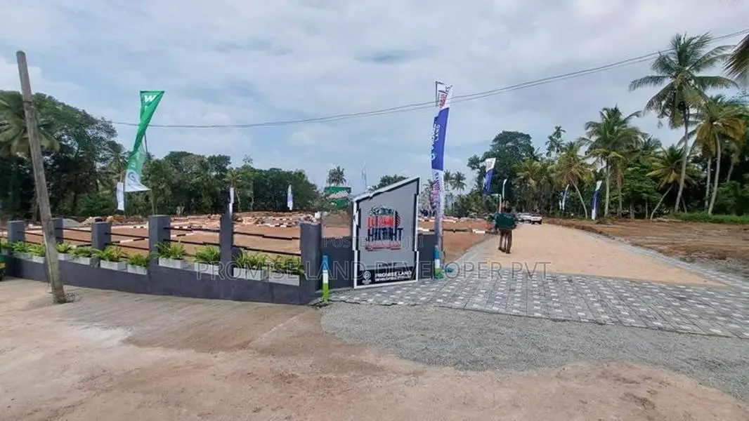 Moratuwa Galkanuwa Road 600M 10p Land for Sale D29