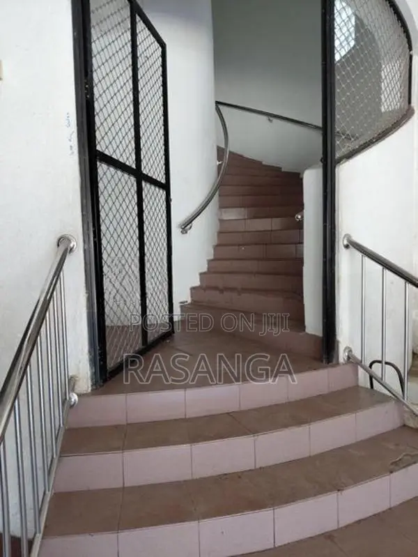 Building for Sale with 14 Perch Land Nugegoda