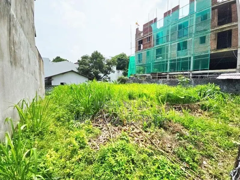 10 Perches Residential Bare Land For Sale