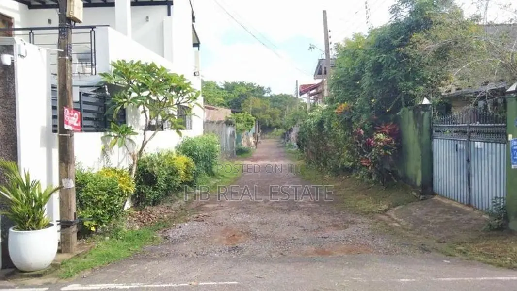 10 Perches Residential Bare Land for Sale plewatha