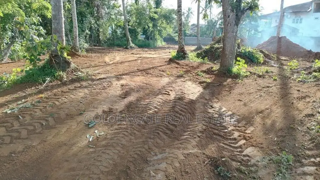 Land for Sale Near Kandy Road in Yakkala