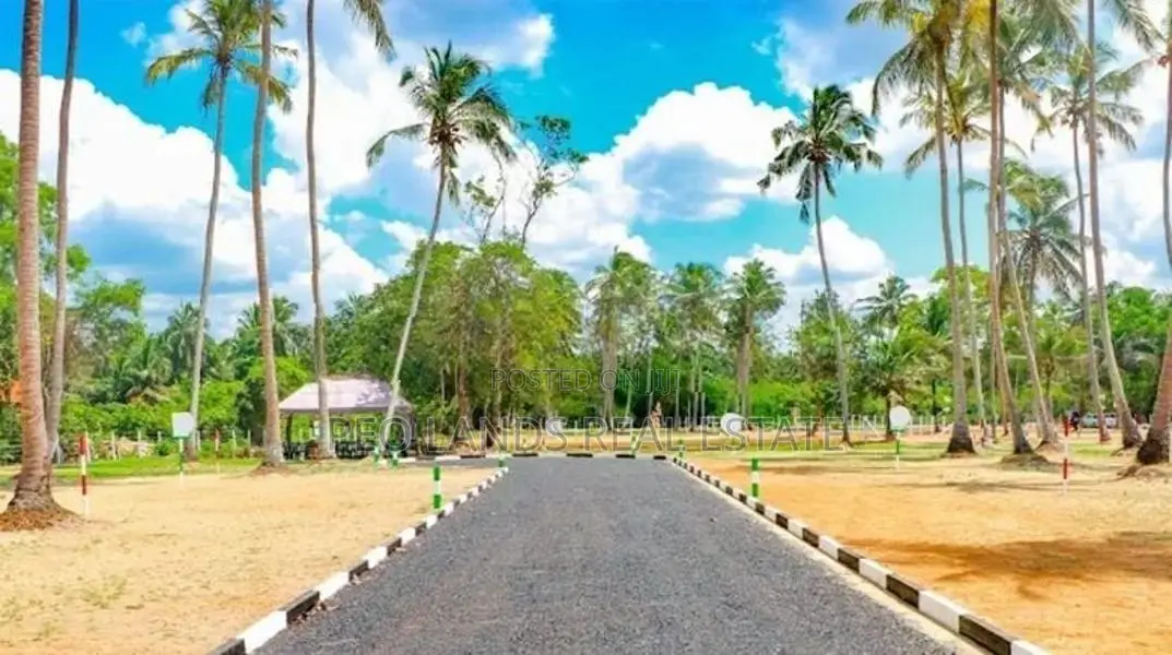 (SL951) 32 Perch Land for Sale in Marawila