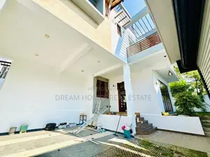 Premium 3-Storey Luxury House for Sale in Kotte – Baddagana