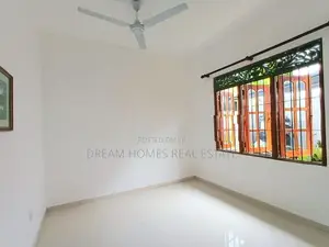 House for Sale – 6 Perches in Honnanthara