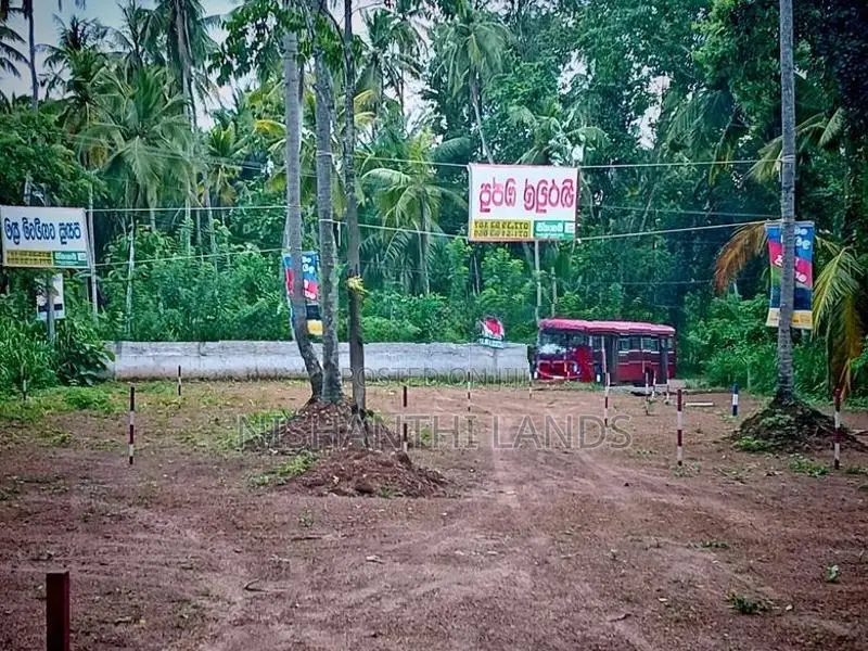 Land for Sale in Mirigama