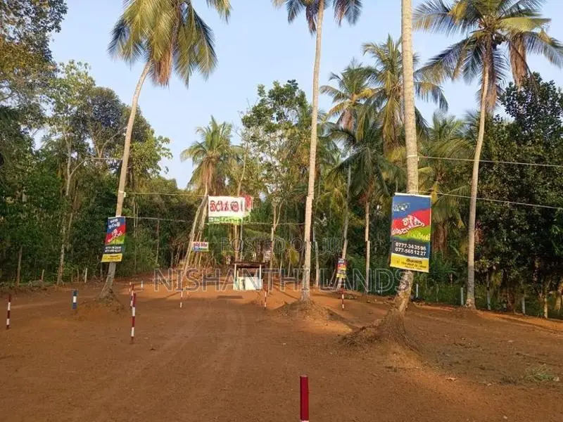 Land for Sale in Mirigama