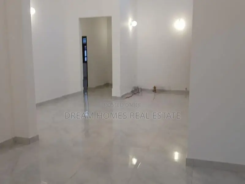 Modern Single-Storey House for Sale in Daluwakotuwa