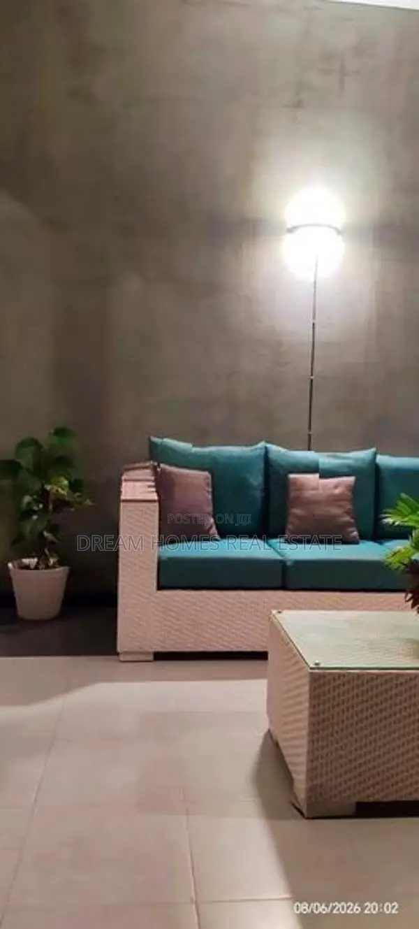Luxury Home for Sale in Nittambuwa | Nature