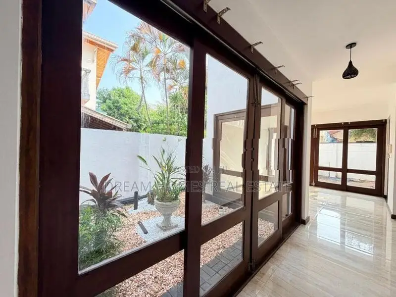Luxury House for Sale – Ratmalana