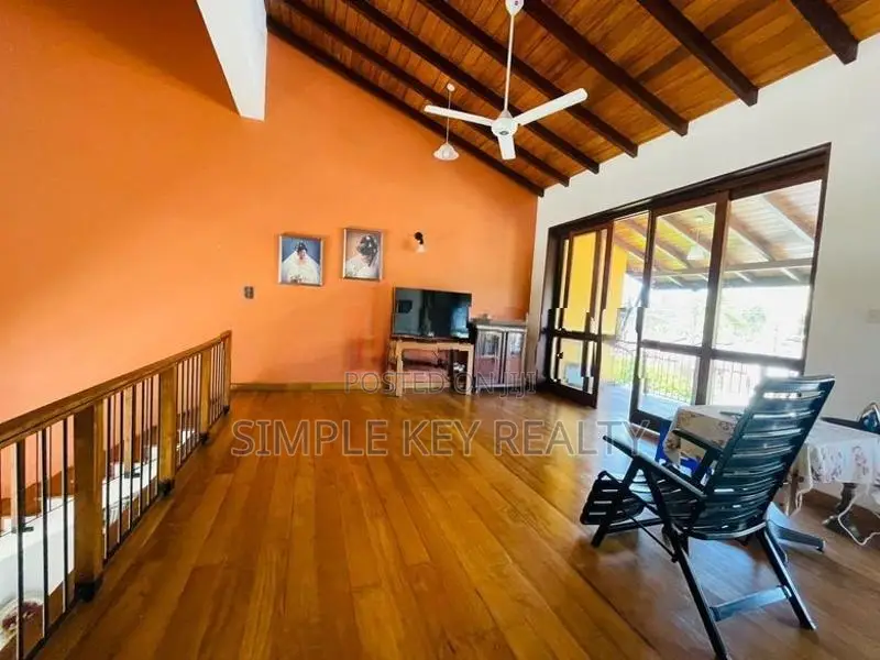 Luxury house for sale in kadawatha
