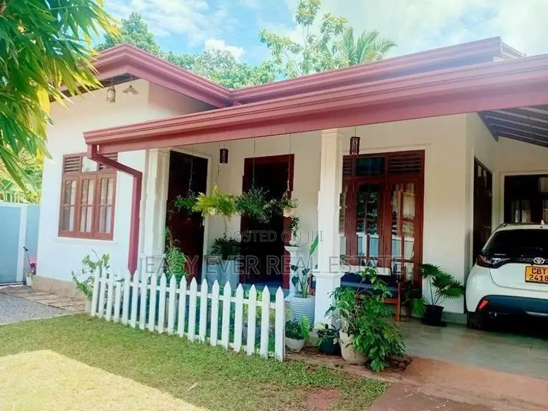 House for sale in kiriwaththuduwa|UP 13659