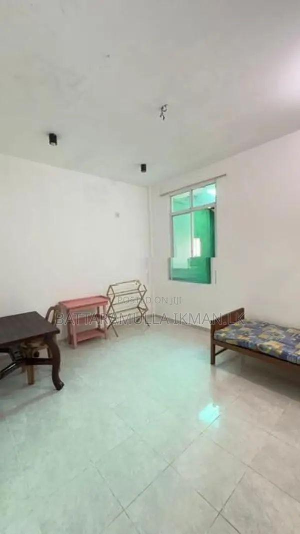 Room for Rent Battaramulla Boys Only