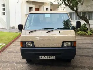 Mitsubishi L200 Delica 1986