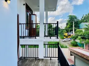 Spacious Luxury Residence with Grand Rooftop – Kadawatha Prime Locatio