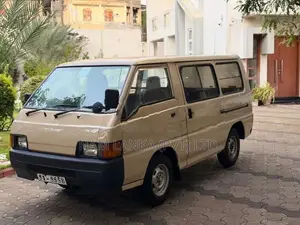 Mitsubishi L200 Delica 1986