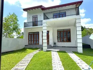 Family Home for Sale Near Kiribathgoda Town