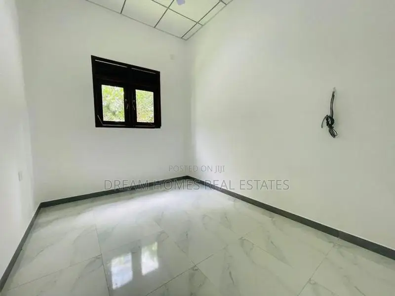 Family Home for Sale Near Kiribathgoda Town