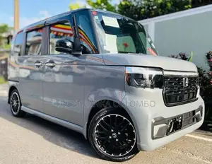 Honda N-Box custom 2024