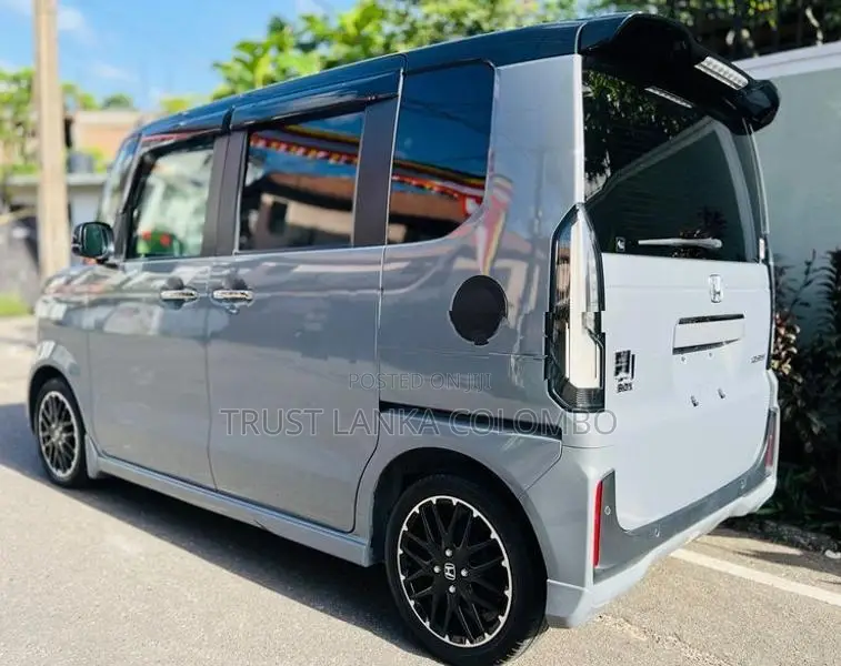 Honda N-Box custom 2024