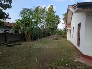 Land with House for Sale in Kalaeliya, Ja-Ela
