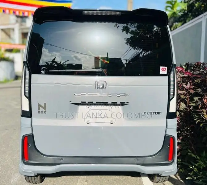 Honda N-Box custom 2024