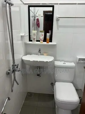 Wellawate First Floor Apartment with Sea Views