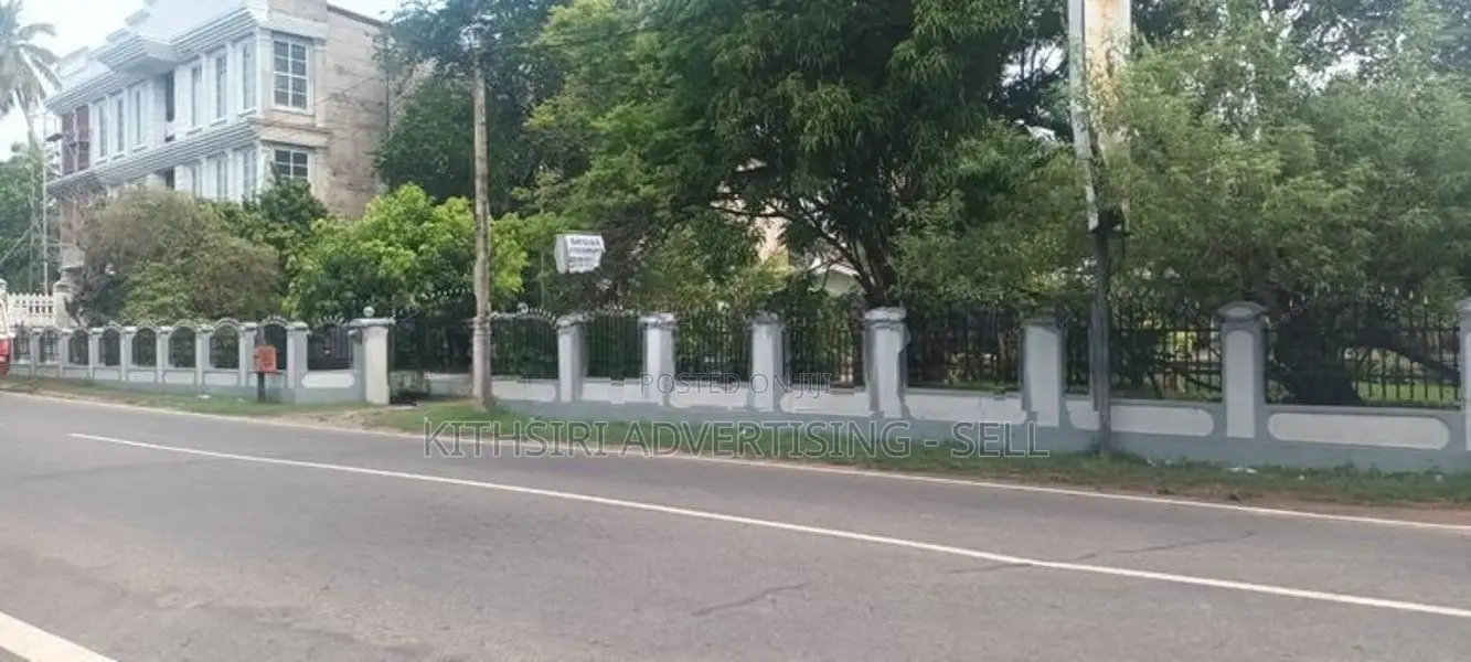 Land for Sale in Wennappuwa