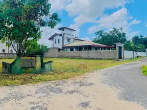 යක්කල නගරයෙන් බිම් කොටස් CH 13847