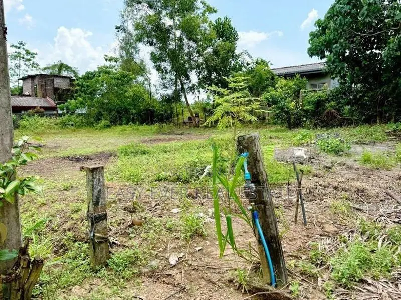 පාදුක්ක - මීපේ වටිනා නේවාසික බිම්කොටසක් විකිණීමට