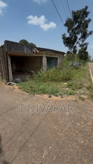 Land for Sale at Hospital Road Tellipalai